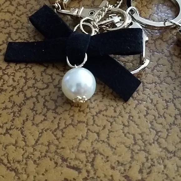 Boho Double Interacting Tassel and Pearl Keychain - Picture 9 of 9